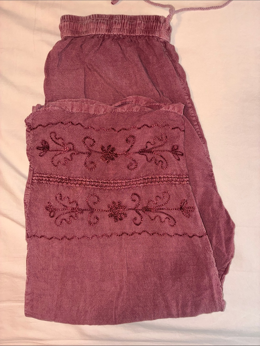 Embroidered Drawstring Capri/Gaucho